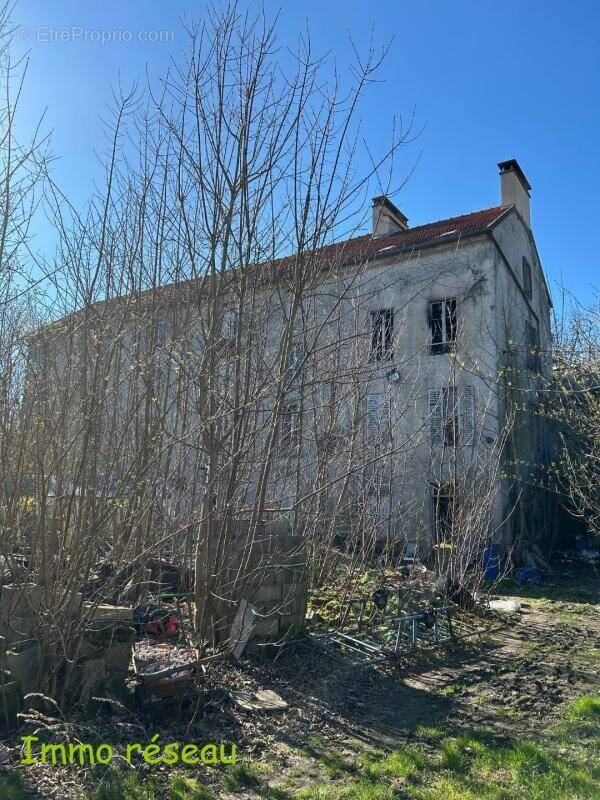 Appartement à COULOMMIERS