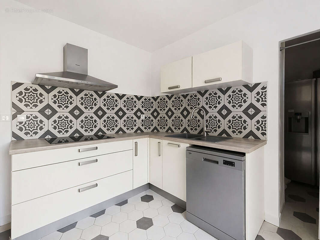 Appartement à SAINT-MARTIN-DE-CRAU