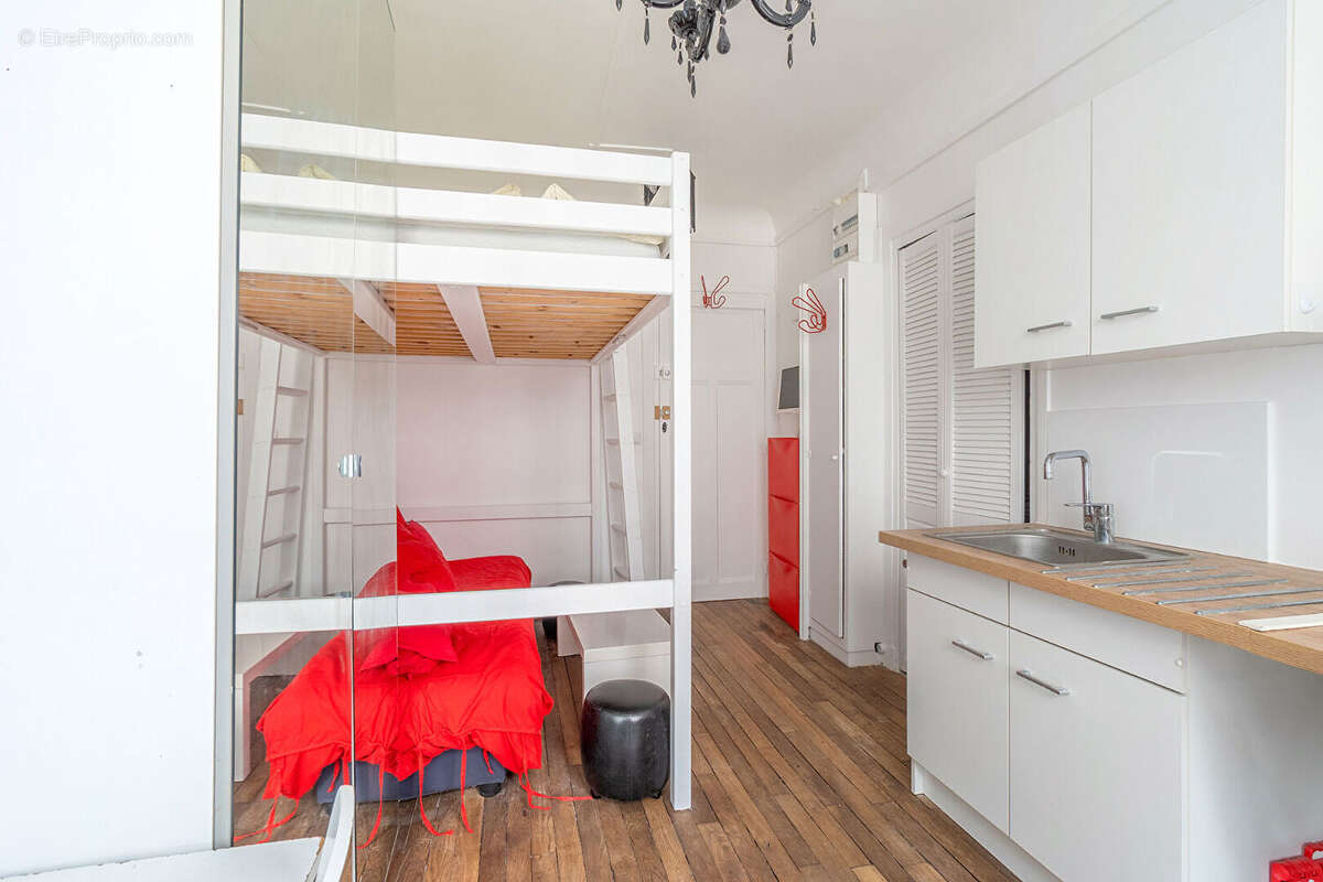 Appartement à PARIS-15E