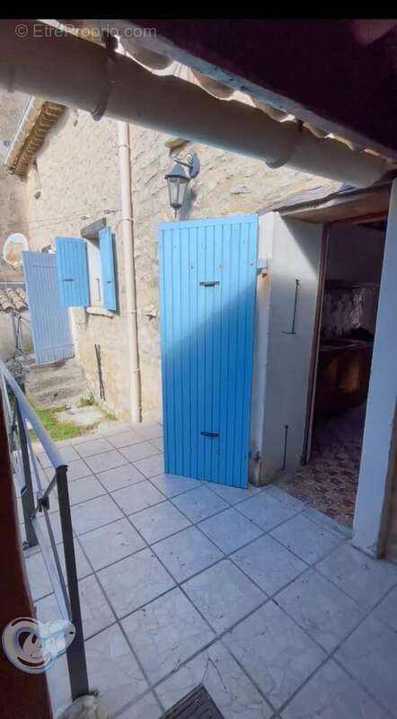 Maison à REVEST-DU-BION