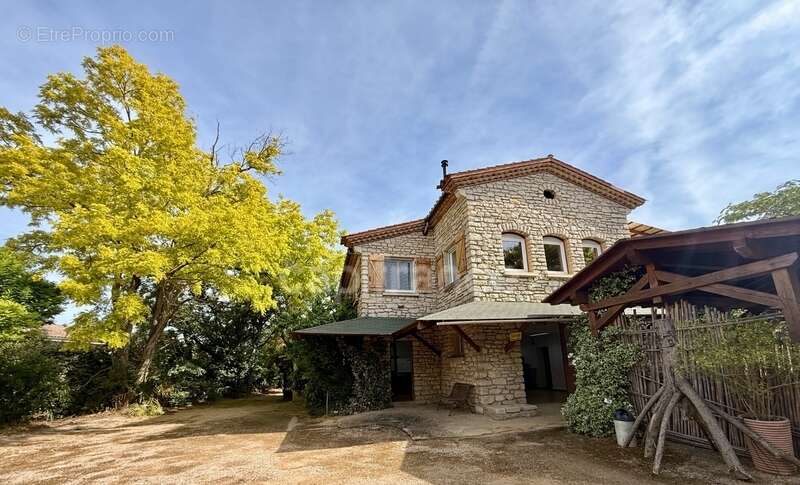 Magnifique propriété à  LIMOUX de 205,07m2 habitables sur 2,05 hectares de terrain - photo 3