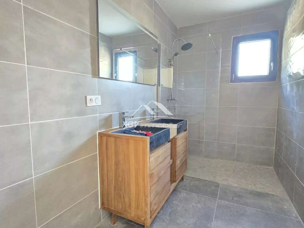 Maison à SAINT-PRIVAT-DES-VIEUX