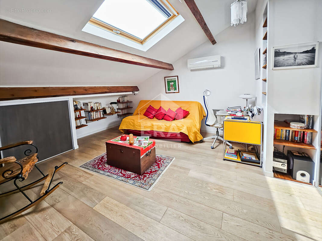 Appartement à SEPTEMES-LES-VALLONS