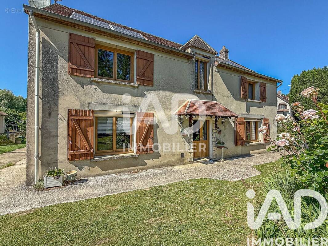 Photo 1 - Maison à JOUY-SUR-MORIN
