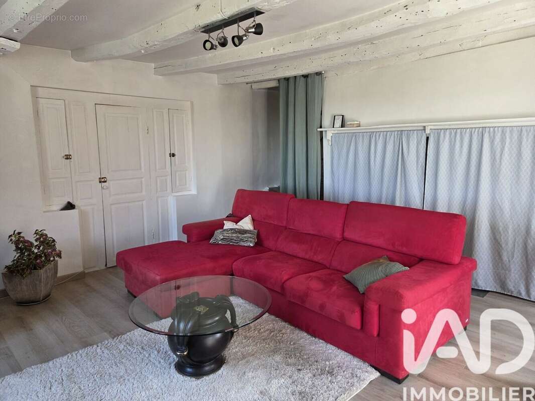 Maison 74 m² à Altillac  - photo 7