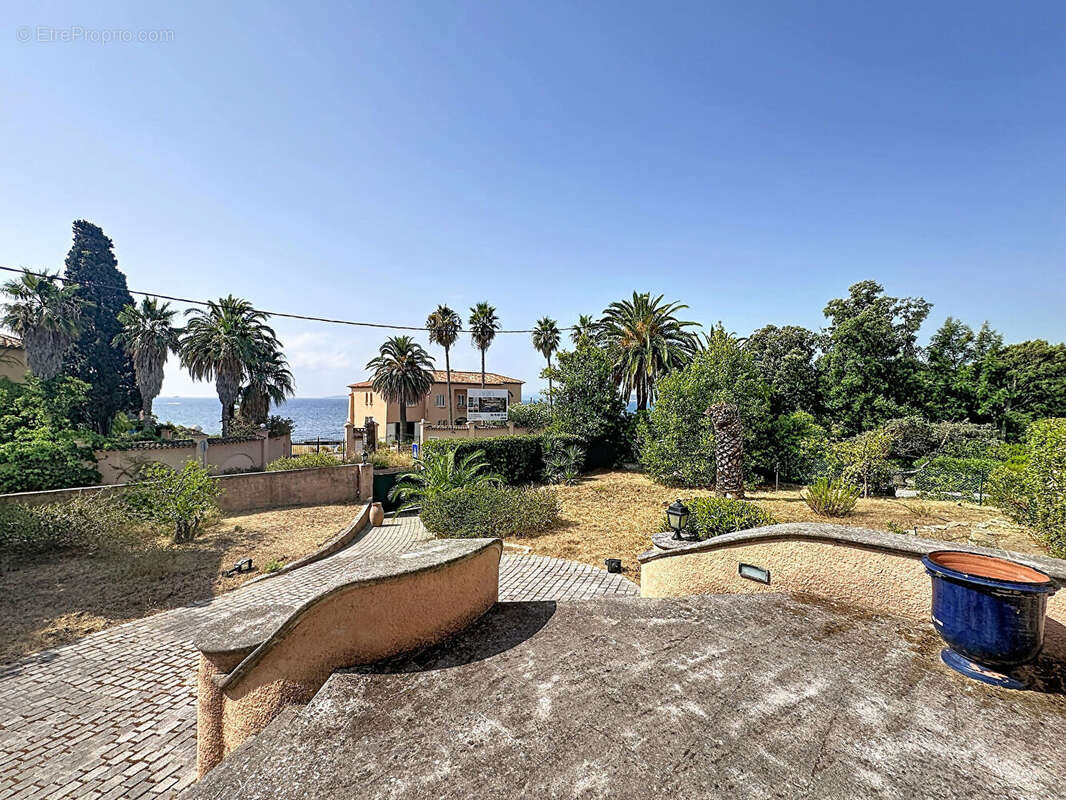 Bastide provençale -Vue Mer. - photo 9