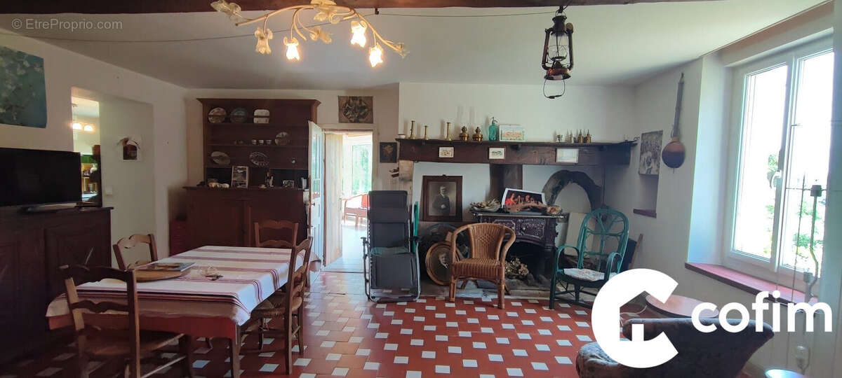 Maison à GAN