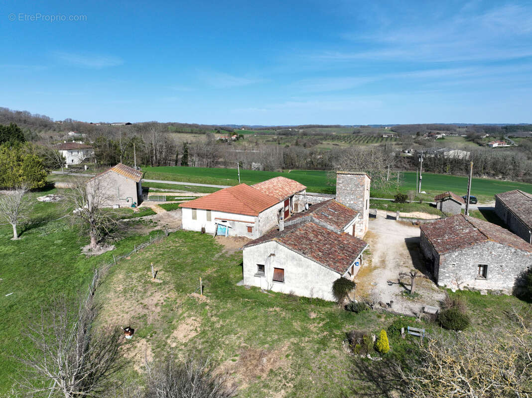 Maison à CONDEZAYGUES