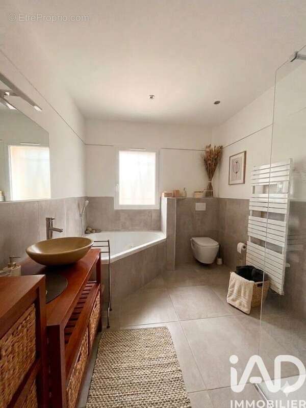 Photo 7 - Maison à SALERNES