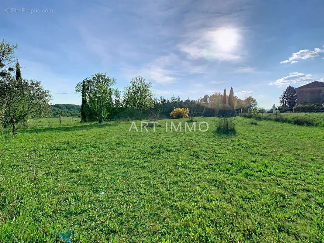 Maison à SAINT-SATURNIN-LES-APT