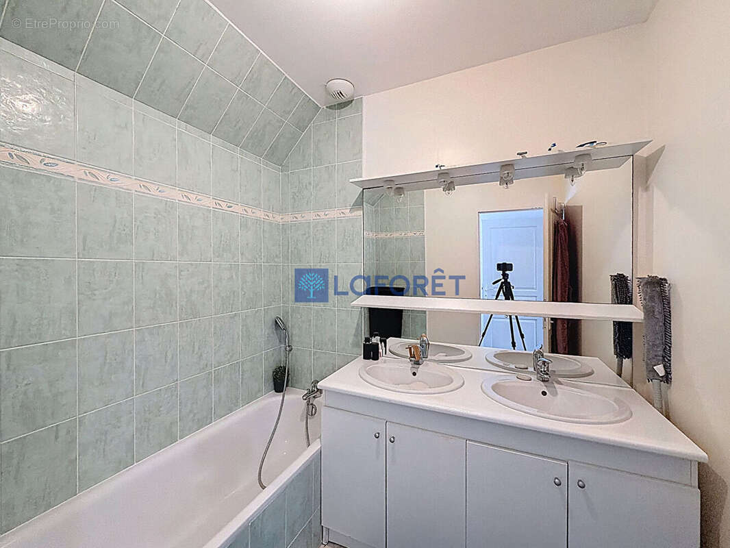 Maison à SAINTRY-SUR-SEINE