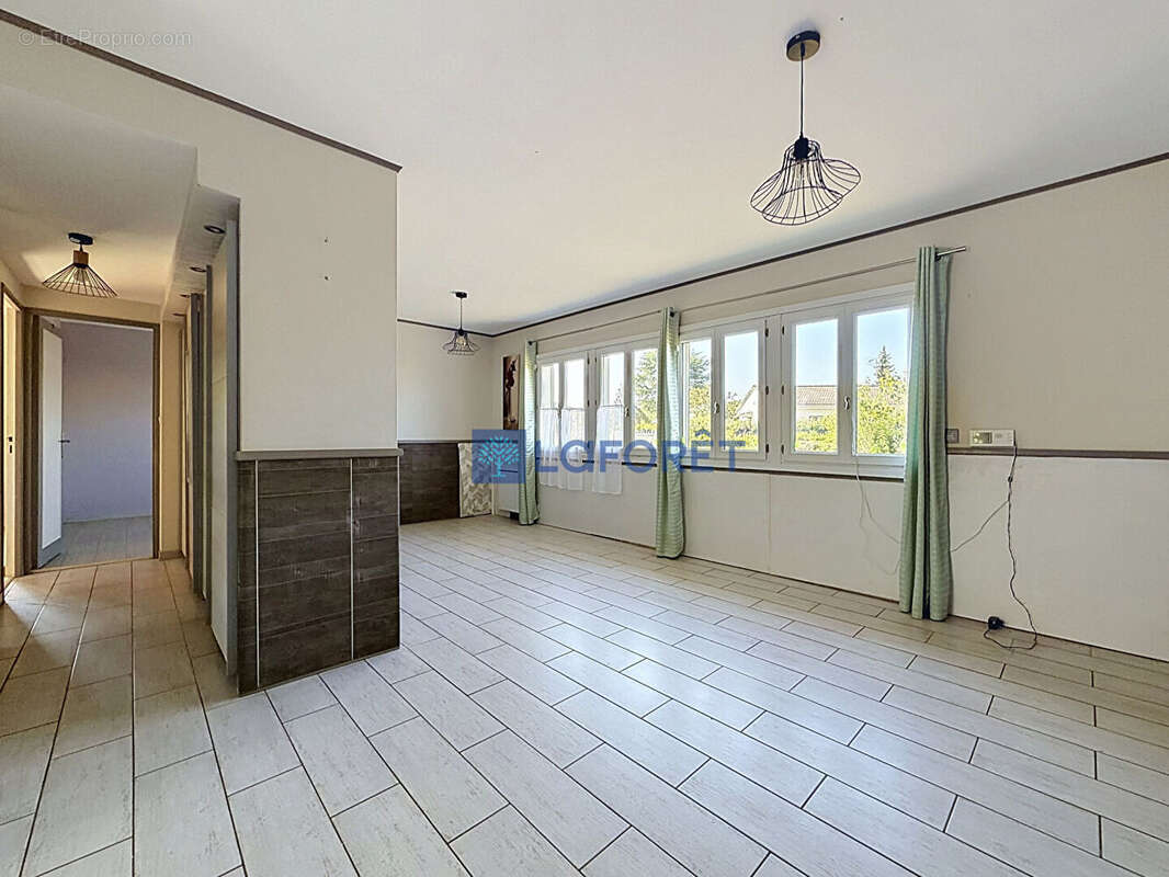 Maison Cesson 4 pièce(s) 64.97 m2 - photo 3