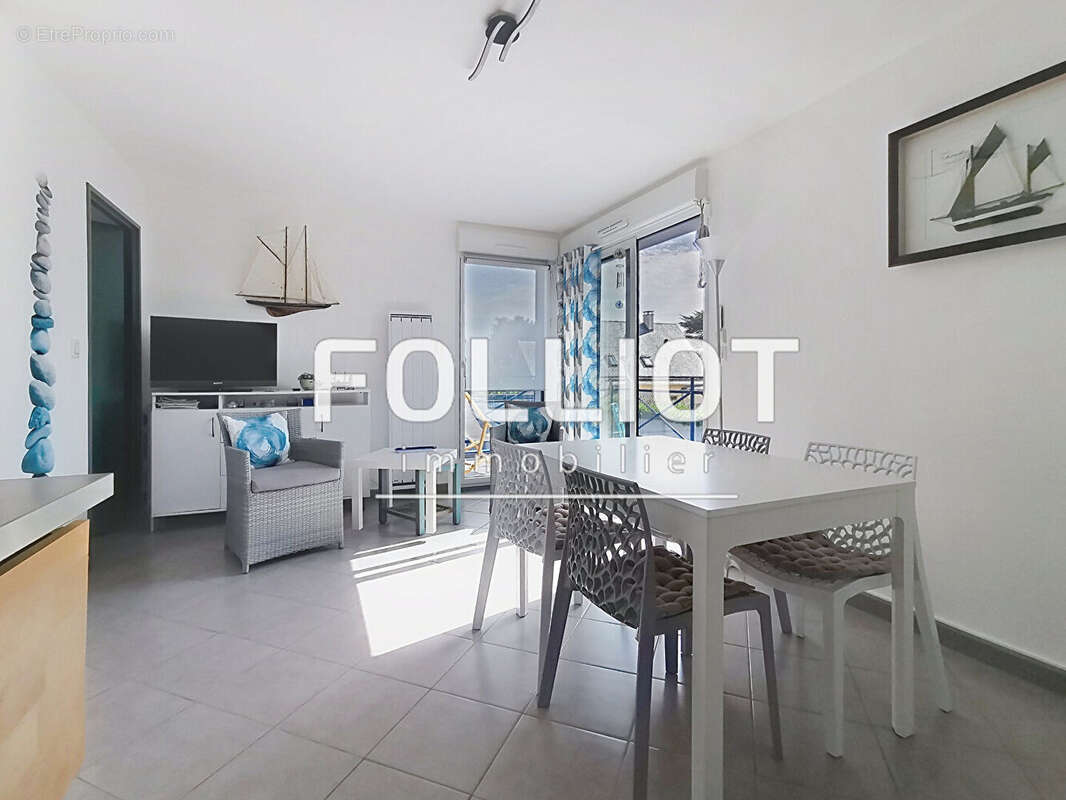 Appartement à JULLOUVILLE