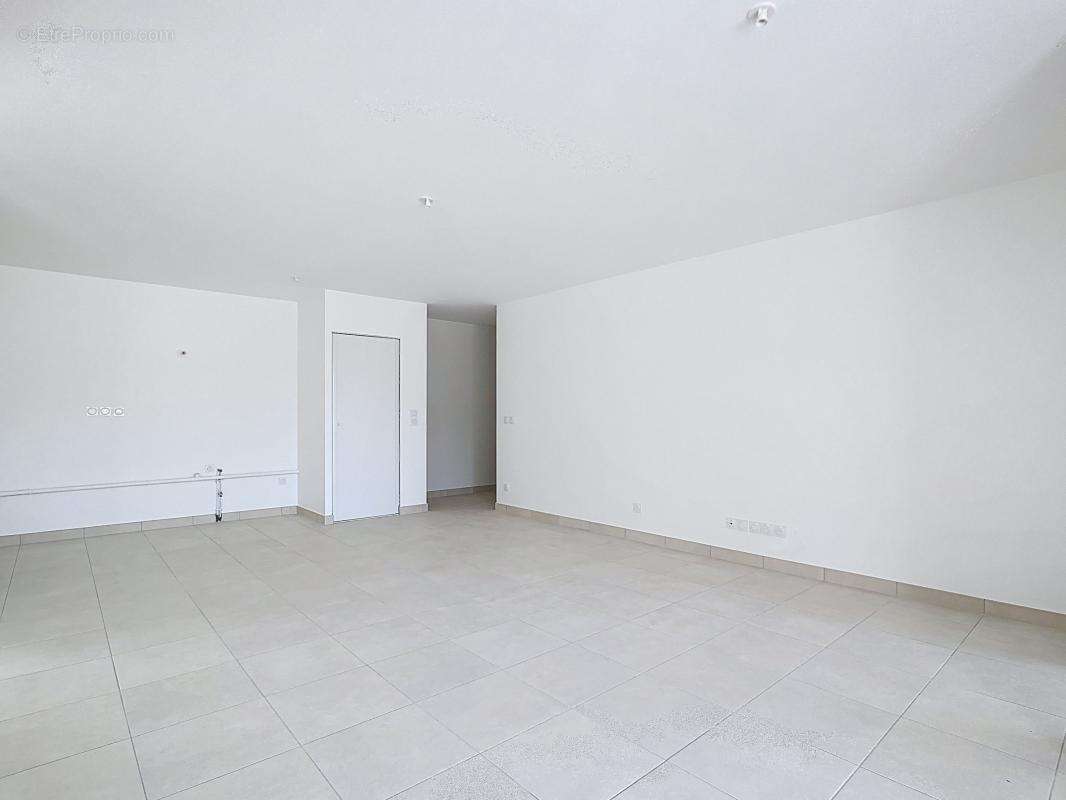 Appartement à PORTES-LES-VALENCE