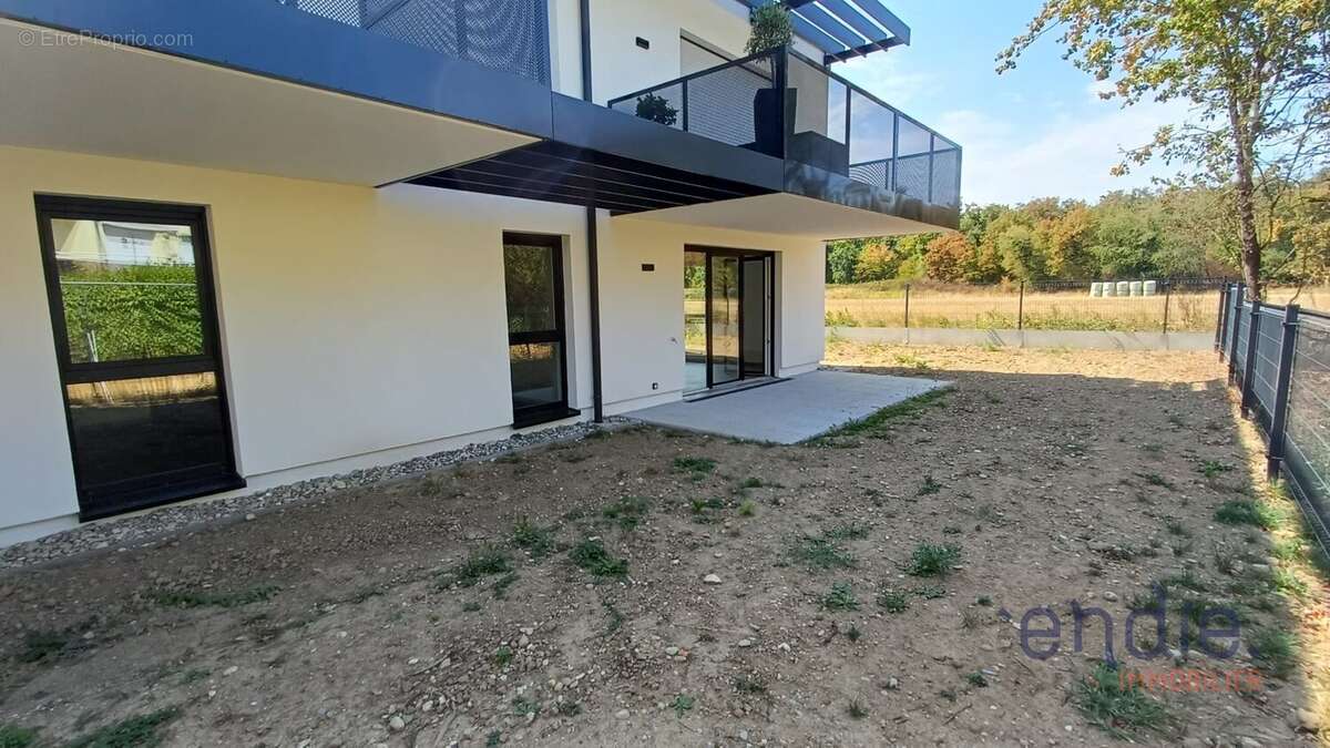 BARTENHEIM-LA-CHAUSSÉE  Appartement 4 pièces avec terrasse et jardin privatif  Disponible immédiatement - photo 16