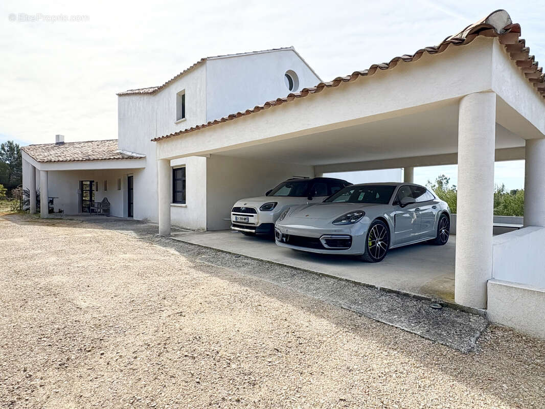 Maison à LA CADIERE-D'AZUR