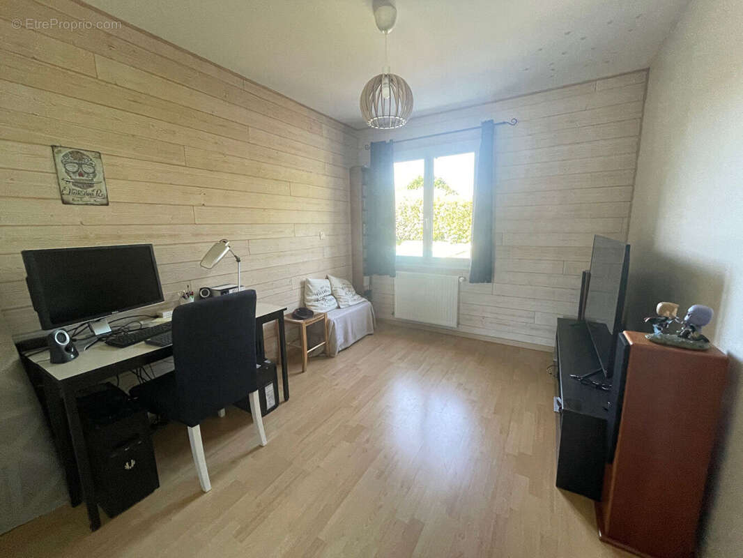 Maison à ROCHES-PREMARIE-ANDILLE