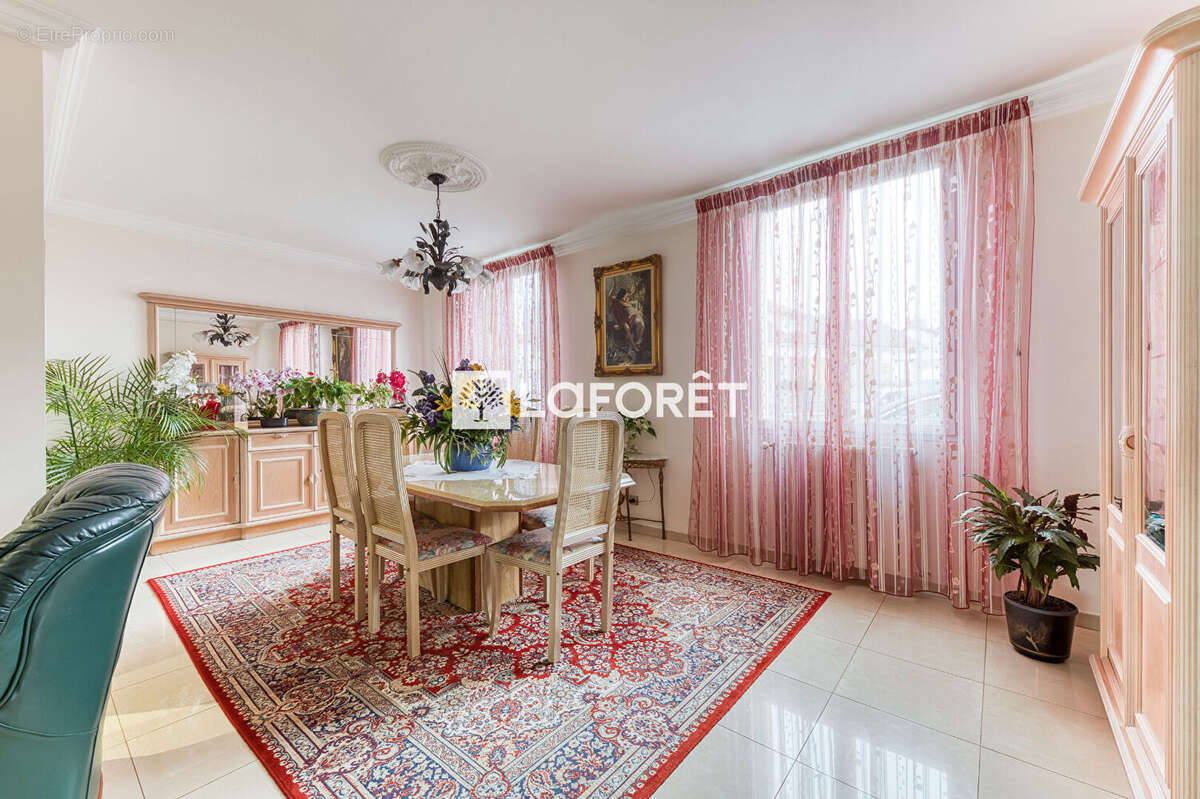 Maison à MAISONS-ALFORT