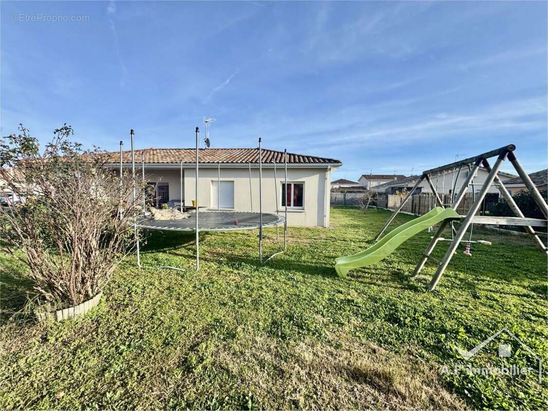 Maison à FONTENILLES