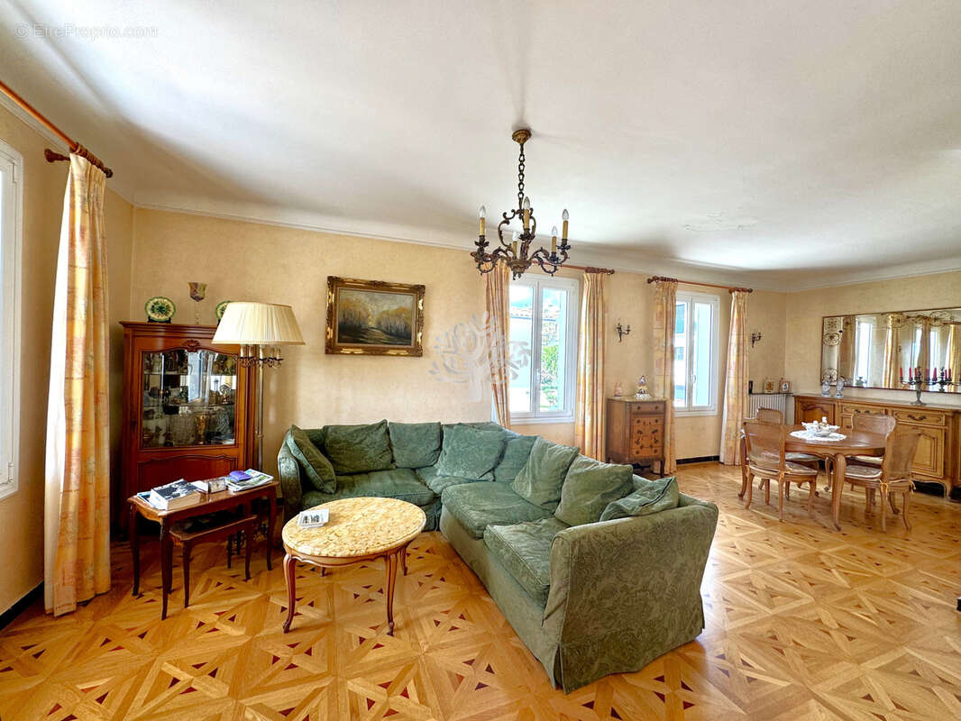 Maison à SANARY-SUR-MER