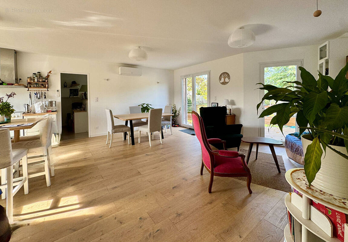 Maison à BEAUMONT-SUR-LEZE