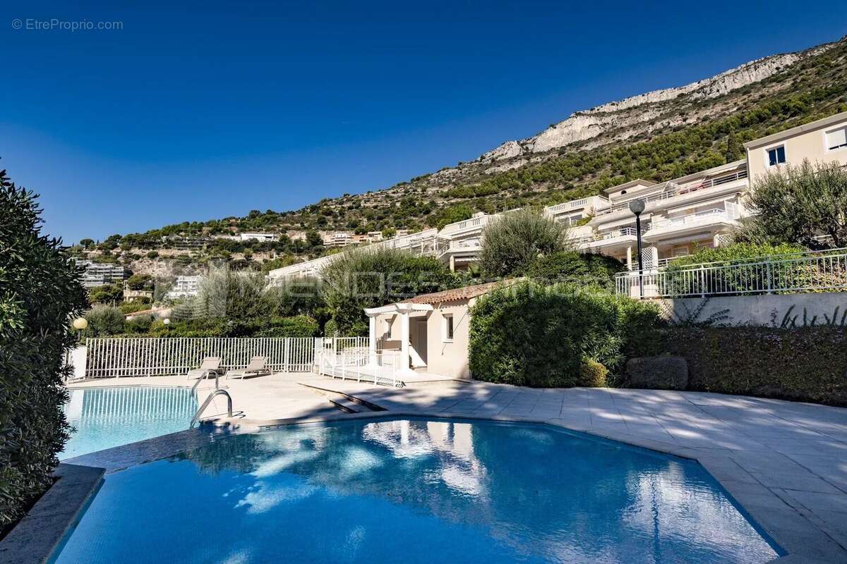 Appartement à CAP-D'AIL