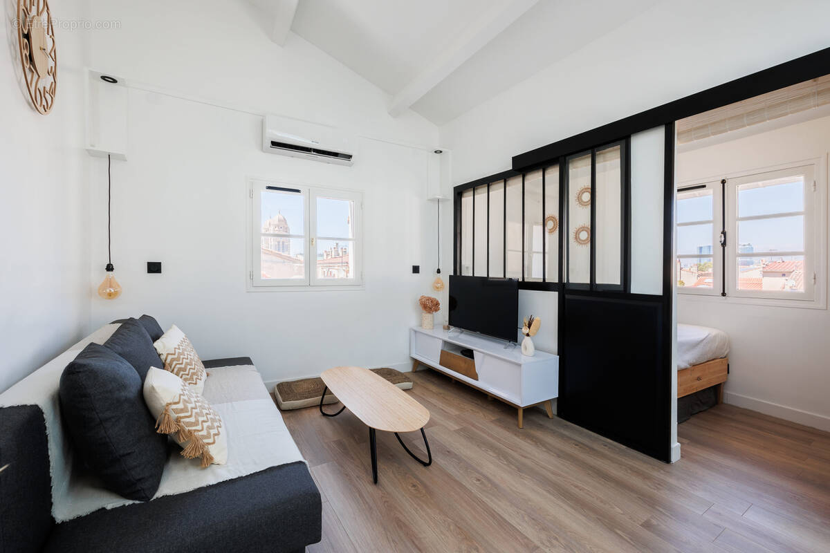 Appartement à MARSEILLE-2E