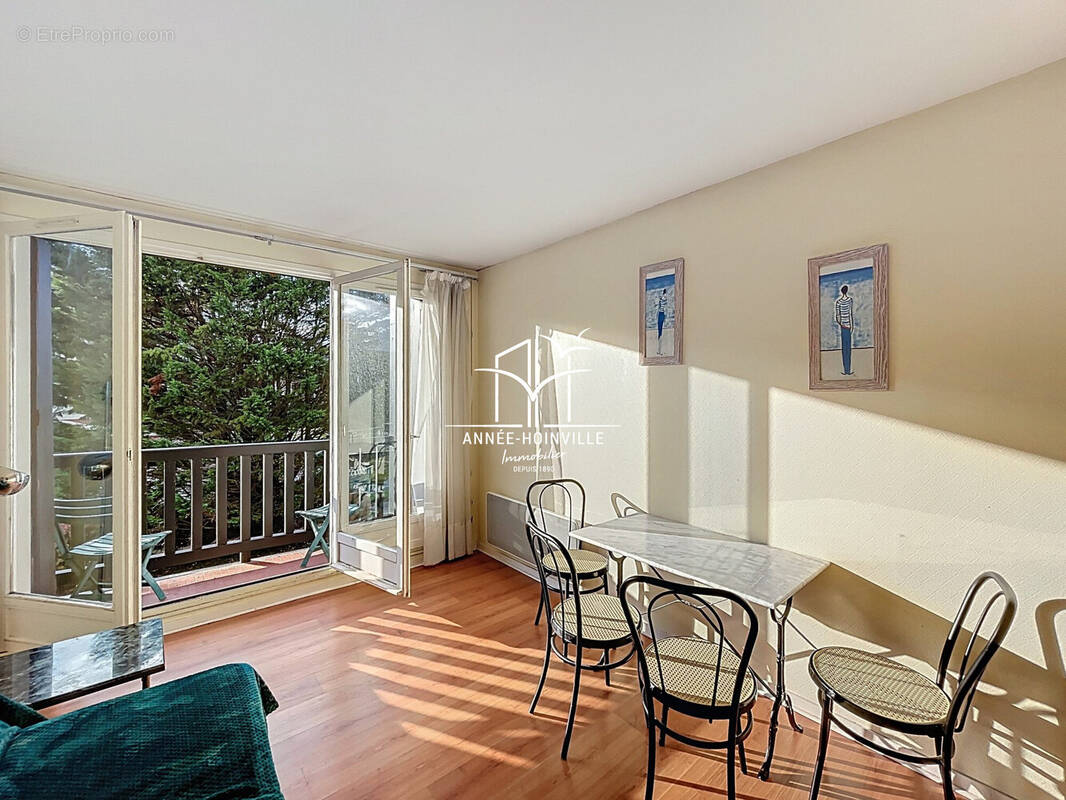 Appartement à BLONVILLE-SUR-MER