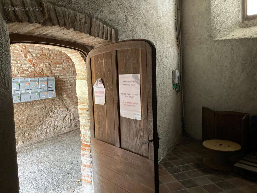 porte entrée rdc - Appartement à CAHORS