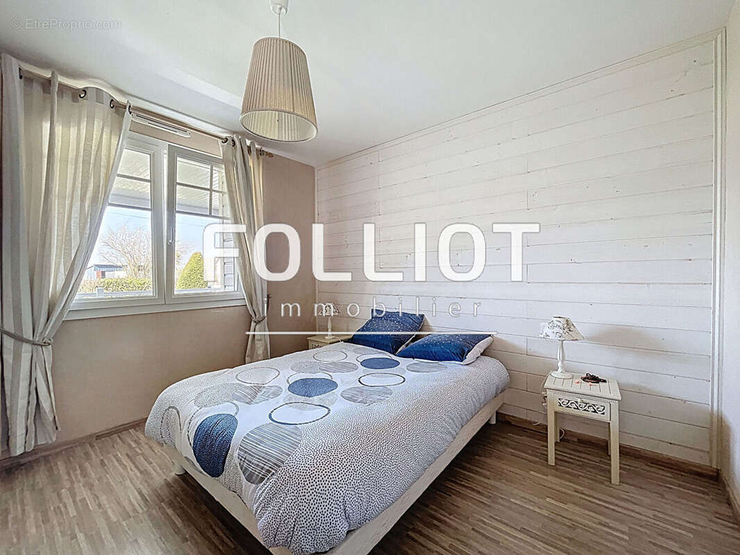 Maison à SAINT-PLANCHERS