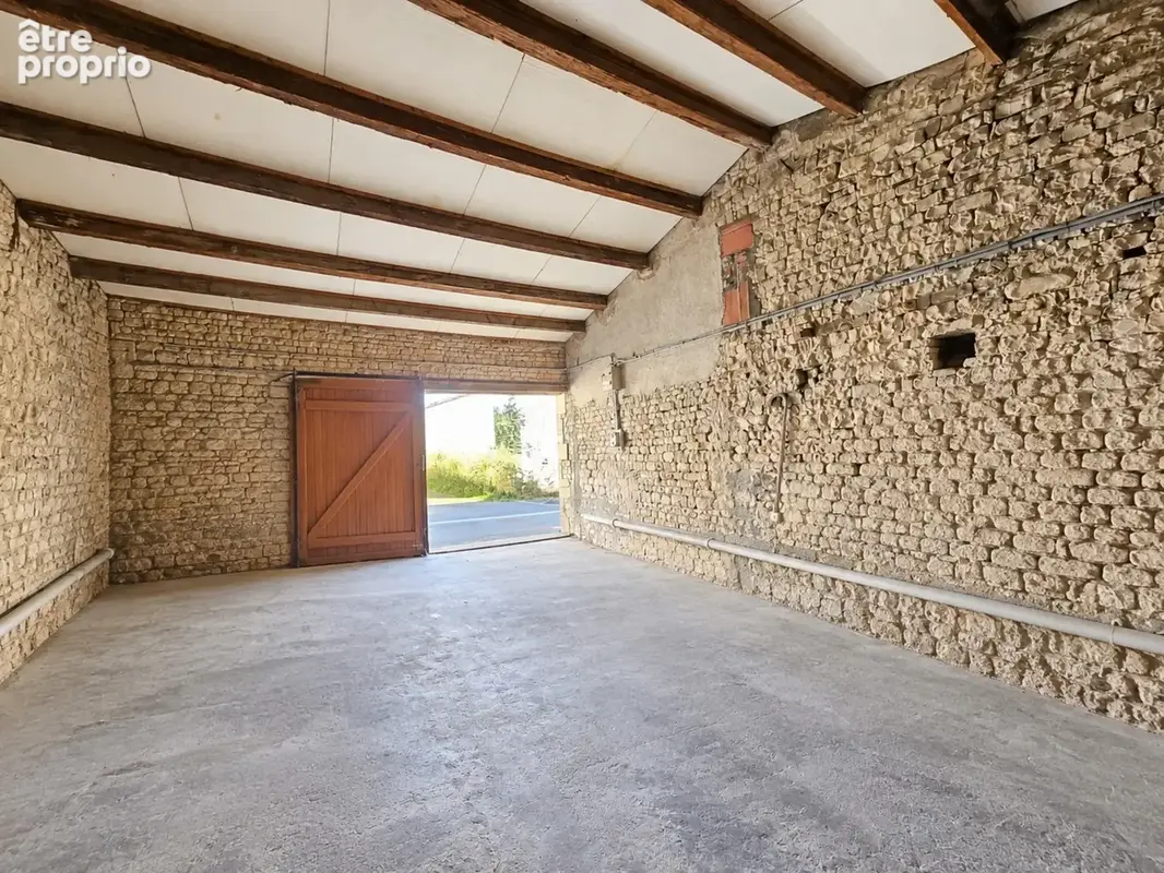 Terrain à vendre 315m²  marsilly cœur de bourg – terrain avec chai en pierre, rare et plein de potentiel - photo 6