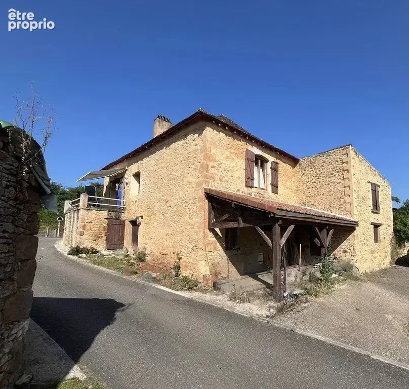 Maison à LARZAC