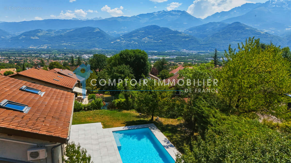 Maison à BERNIN