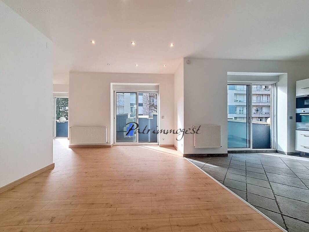 Appartement à SAINT-ETIENNE