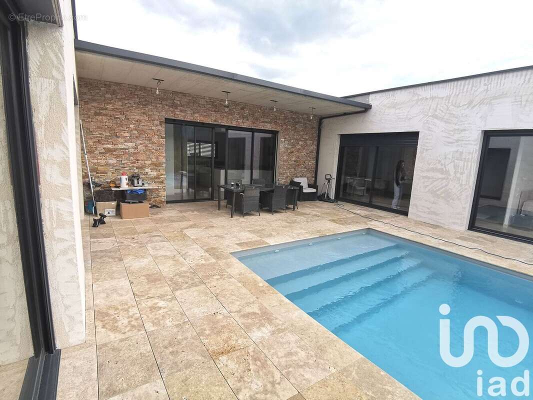 Photo 2 - Maison à VILLEVOCANCE