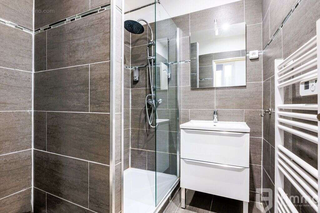 Appartement à MARSEILLE-2E