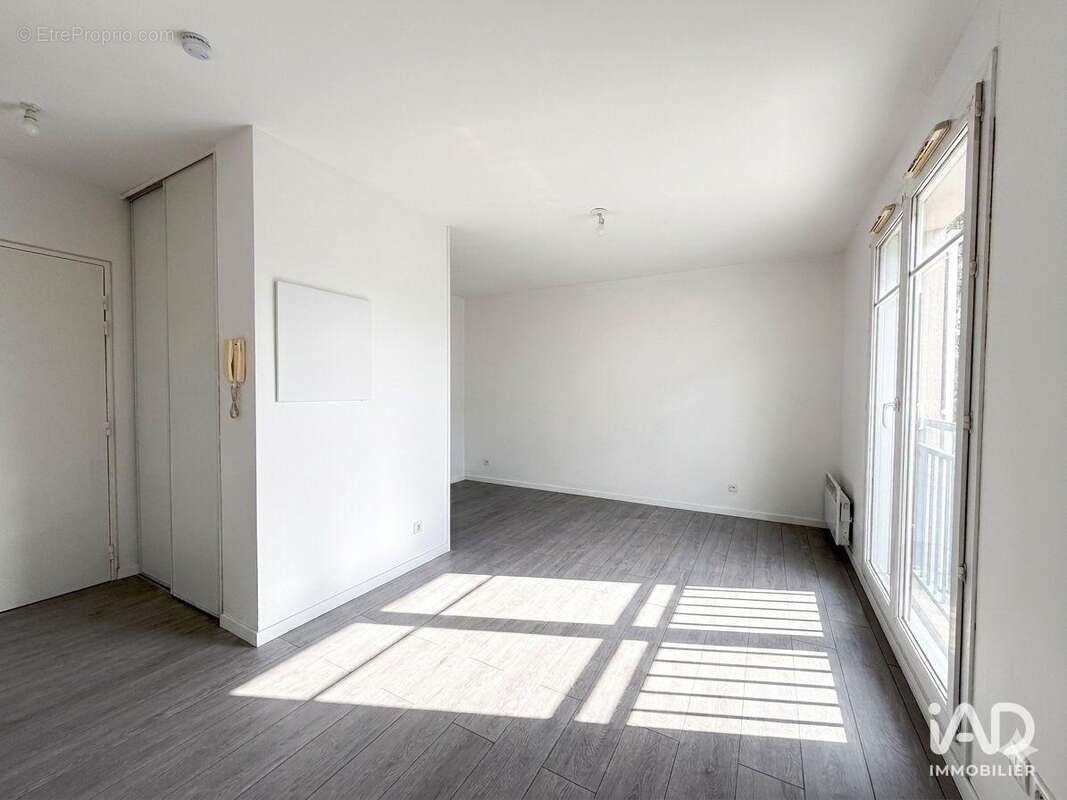 Photo 4 - Appartement à LIEUSAINT