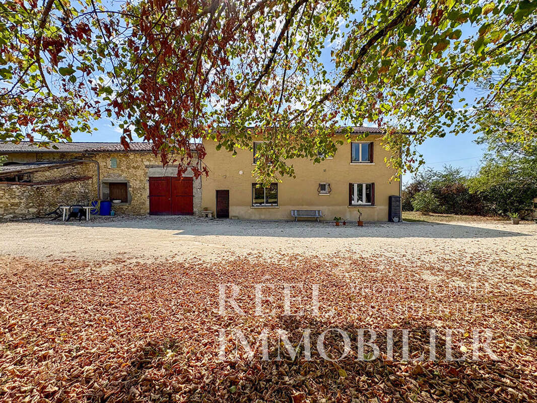 Maison à MARAMBAT