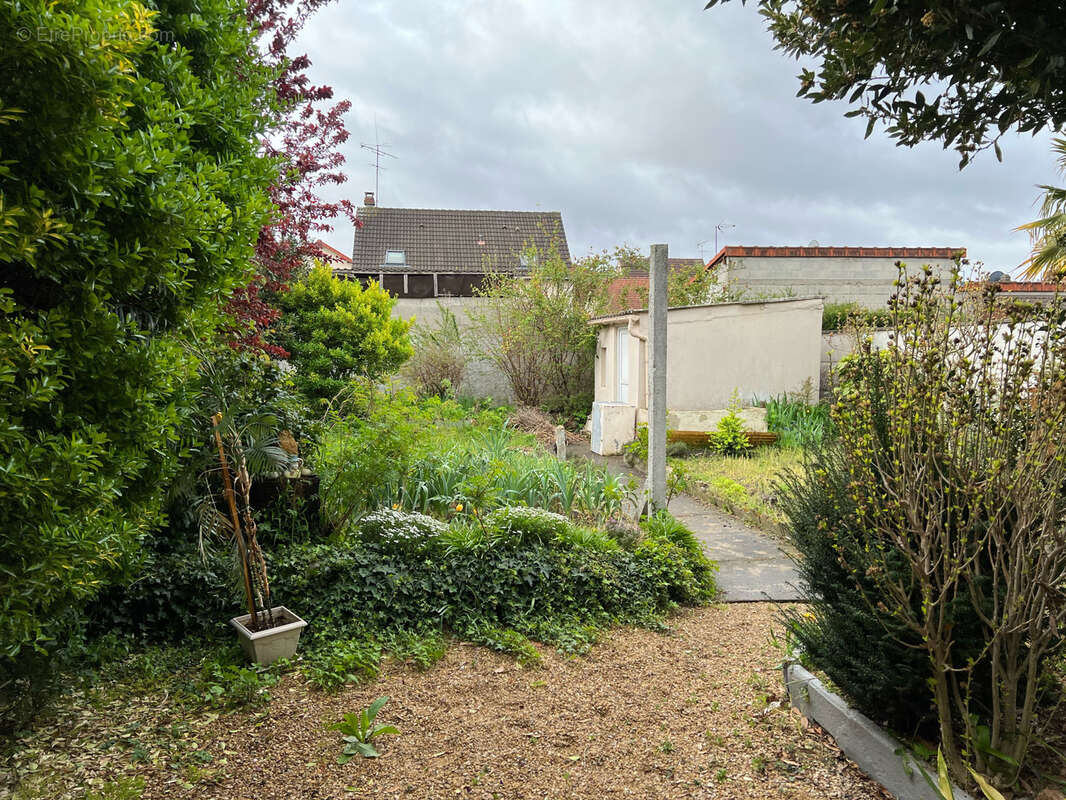 Maison à BOBIGNY