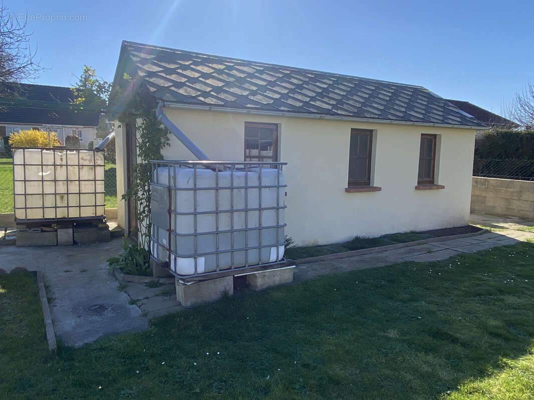 Terrain à LES DAMPS