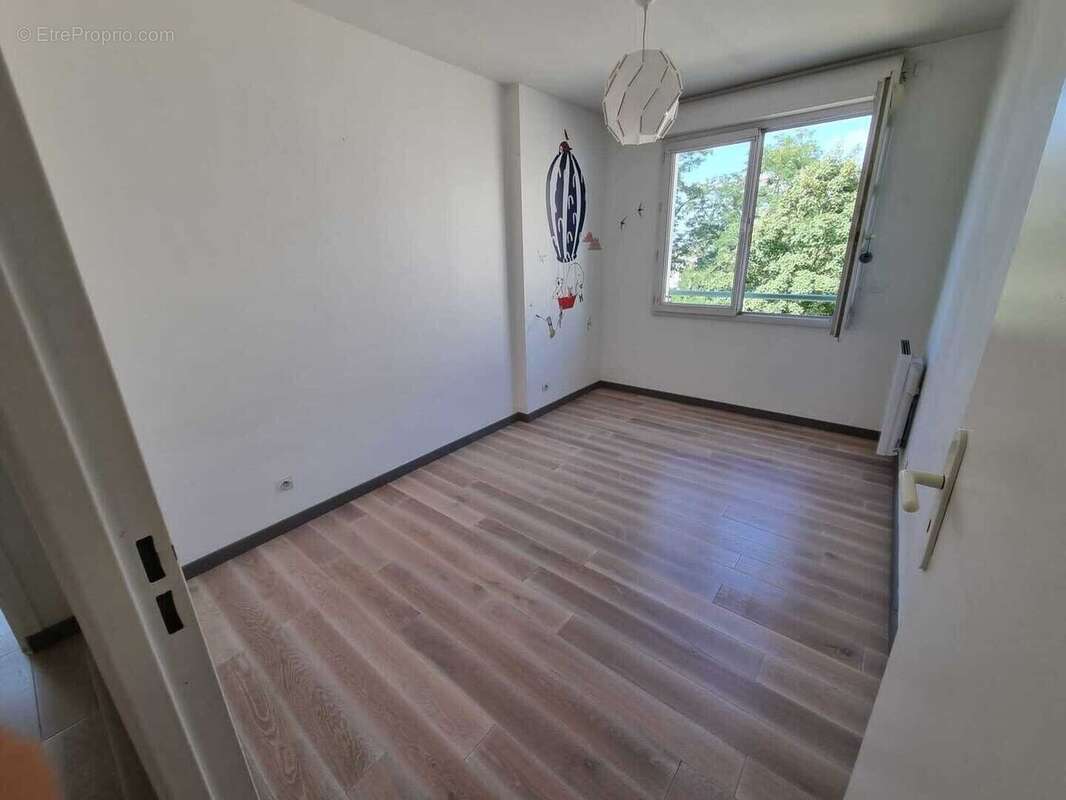 Appartement à ISSY-LES-MOULINEAUX