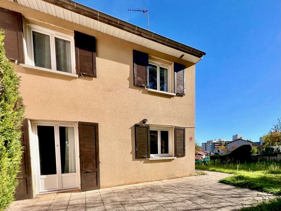 Maison à CLERMONT-FERRAND