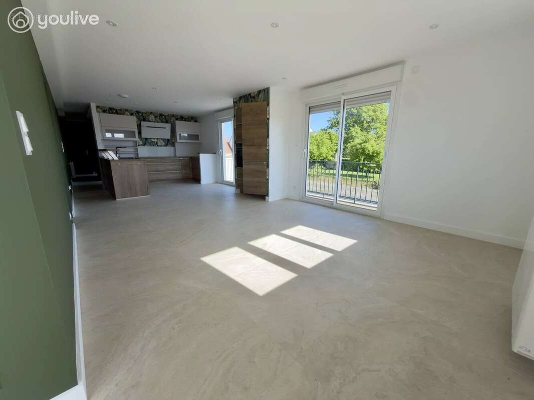 Appartement à DAMIGNY