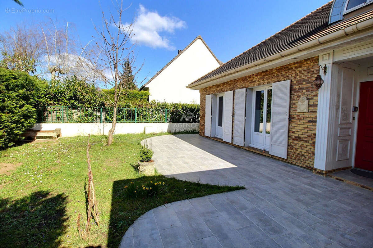 Maison Vernouillet 7 pièce(s) 180 m2 - photo 17