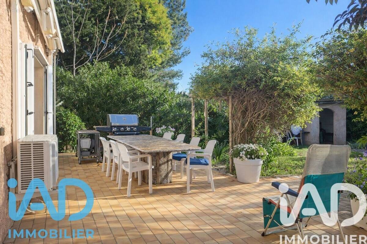 Photo 1 - Maison à SAINT-LAURENT-DE-LA-SALANQUE