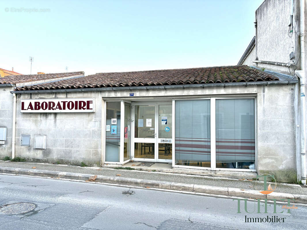 Commerce à HIERS-BROUAGE