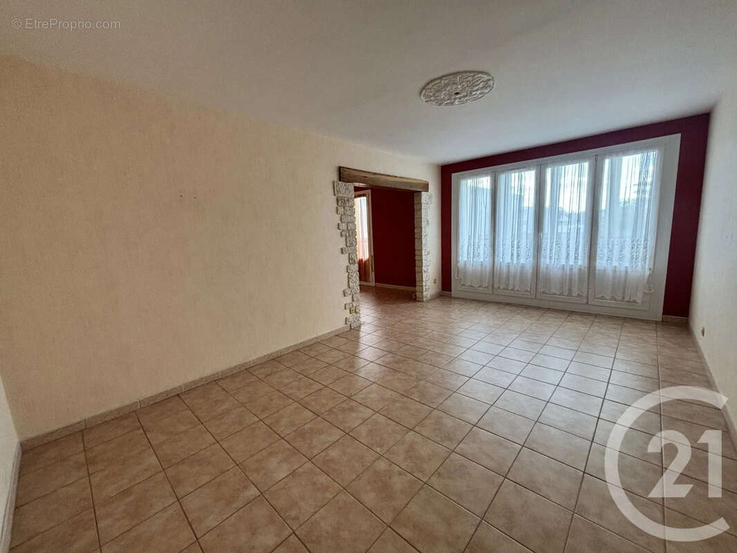 Appartement à SAINT-QUENTIN