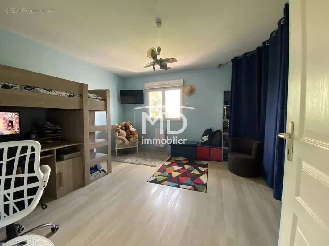 Evreux st michel - maison t7 contemporaine - photo 11
