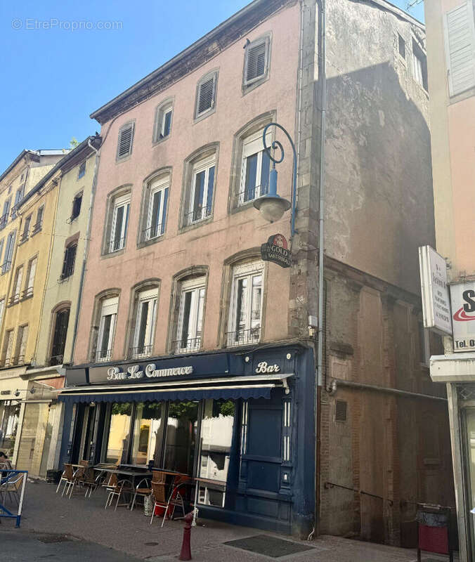Appartement à MIRECOURT