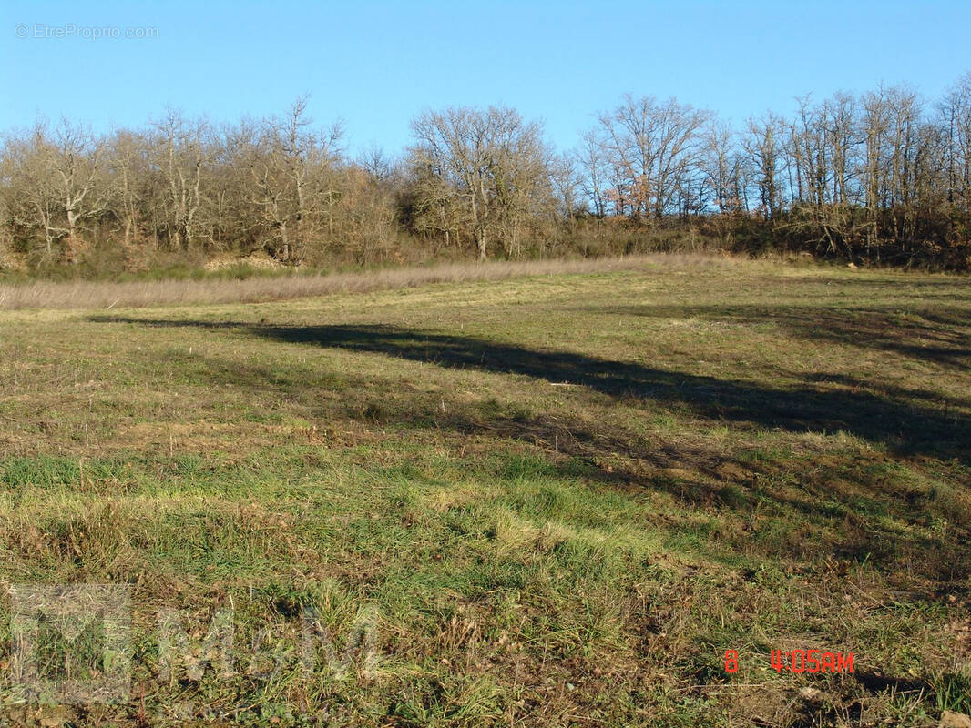Terrain à ANTUGNAC